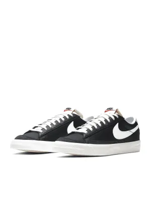 Blazer Low '77 Vintage  Black White