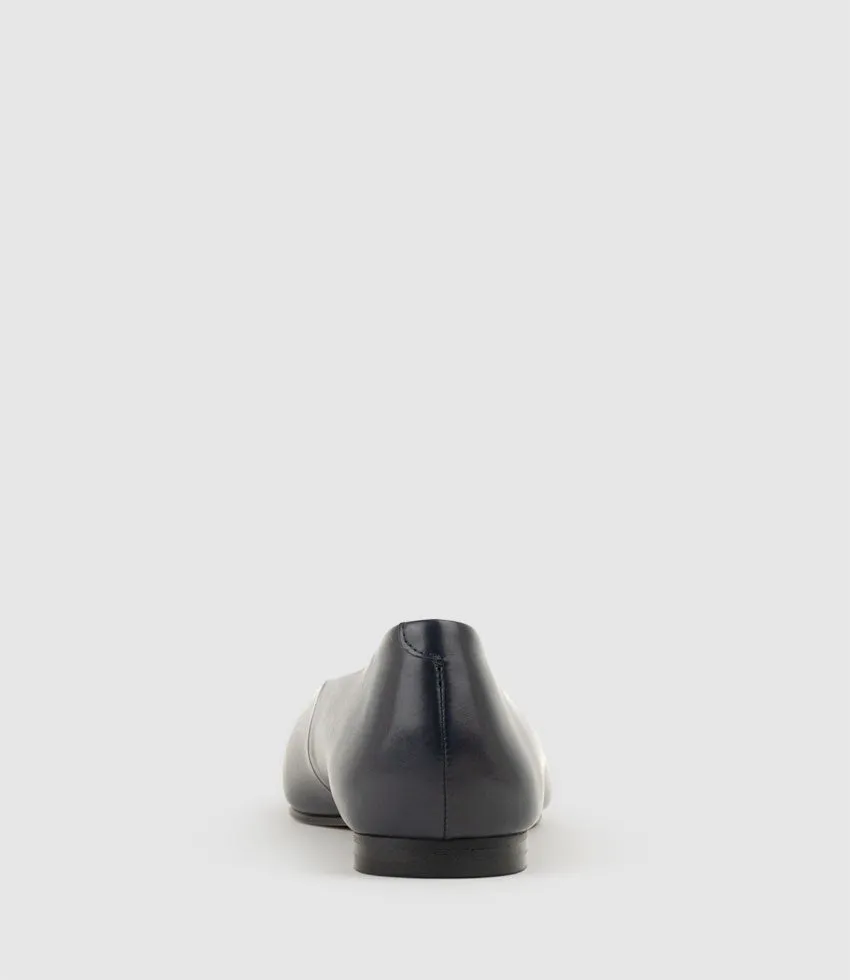 ENNIS Chiselled Skimmer Pump in Navy Calf