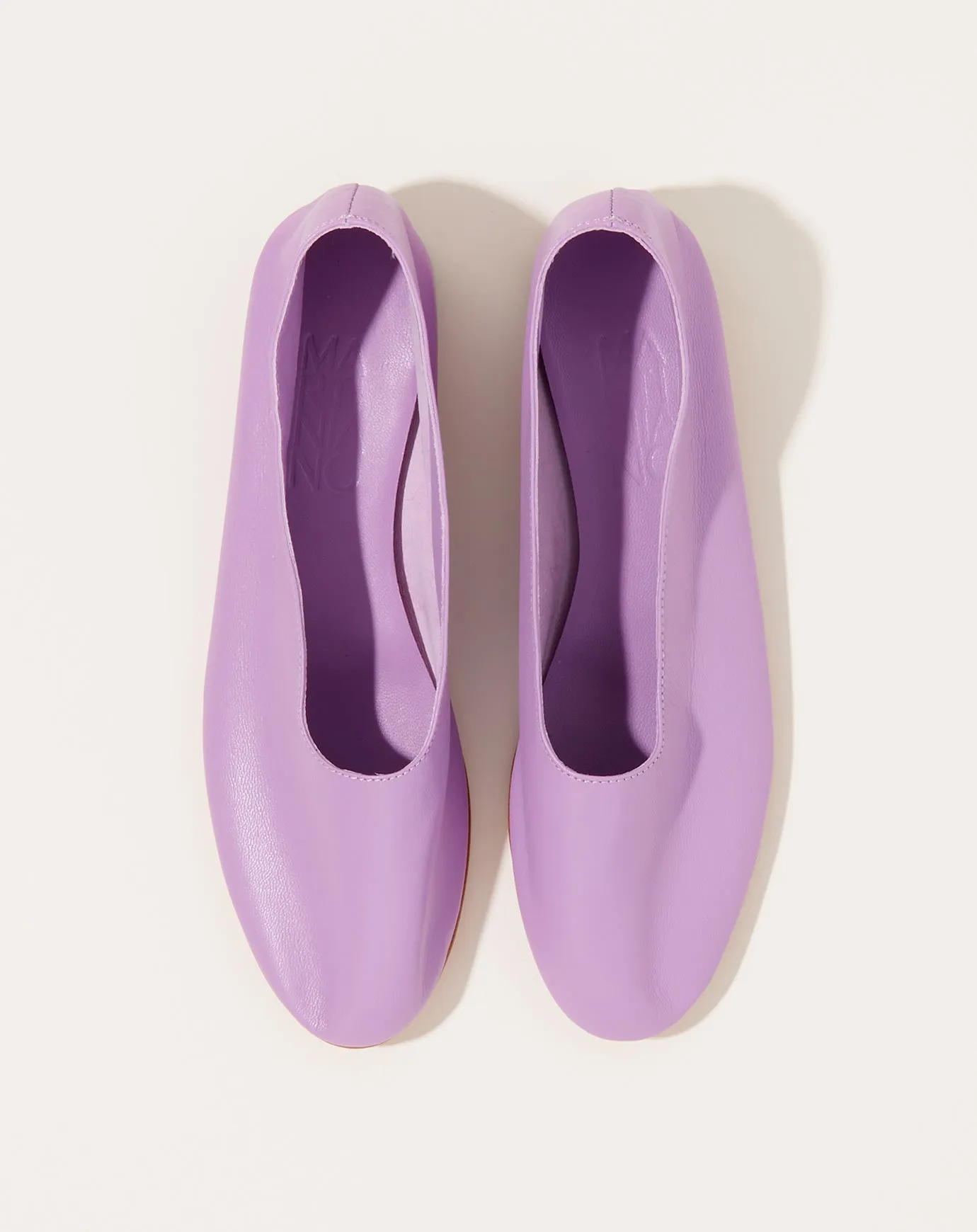 Glove in Lilac