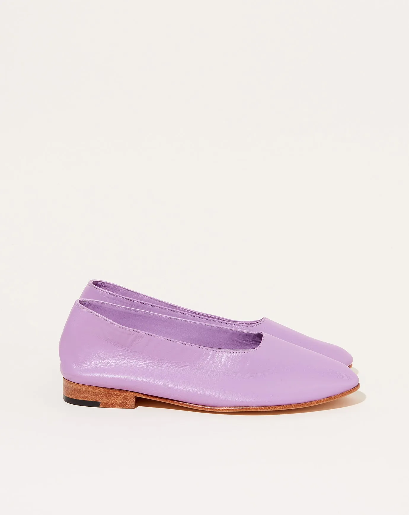 Glove in Lilac