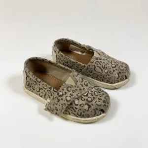 Toms leopard espadrilles 22