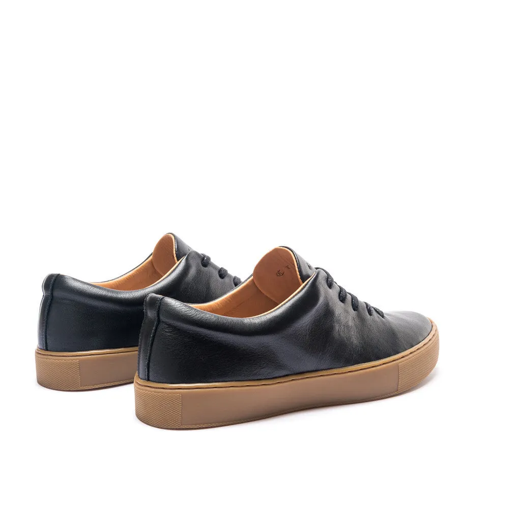 UPTON WHOLECUT SNEAKER - BLACK GUM